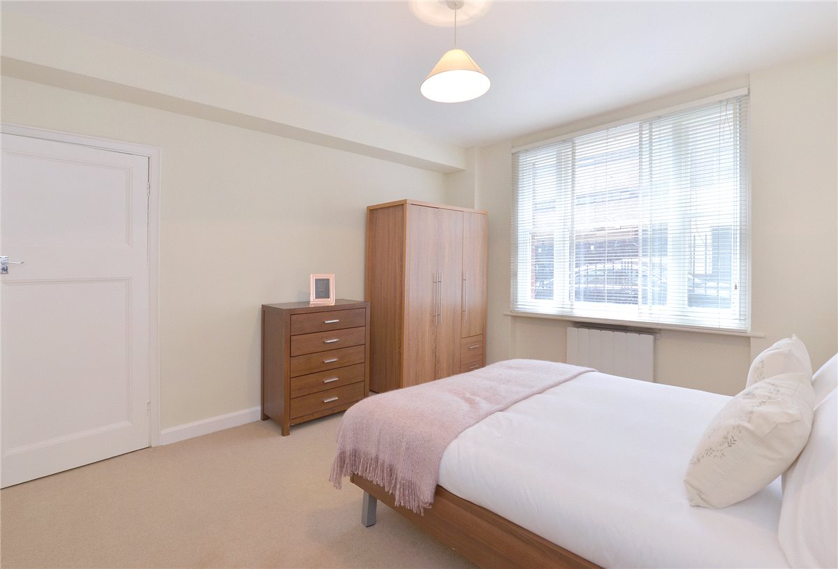 1 bedroom Flat, Hill Street, Mayfair, W1J - Available, Image 1