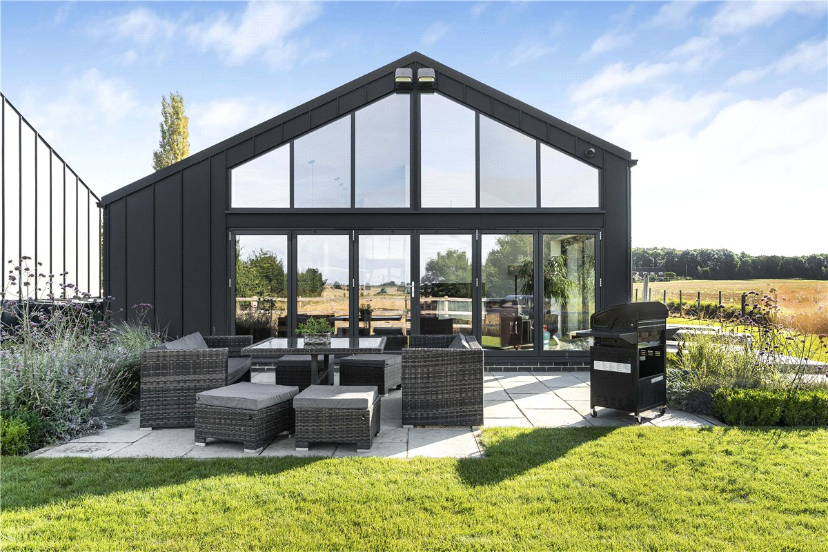 3 bedroom Barn Conversion, Rectory Road, Great Haseley, OX44 - Available, Image 23
