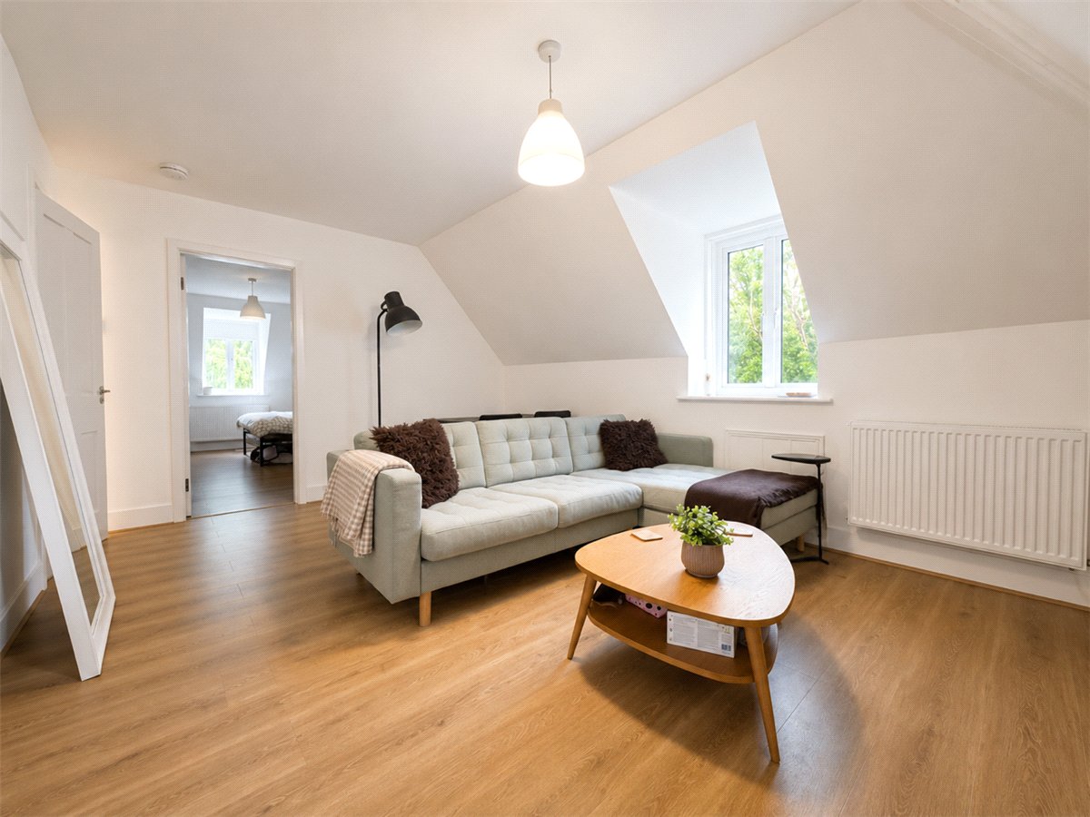 1 bedroom Flat, Barnes Close, Winchester, SO23 - Let Agreed, Image 1
