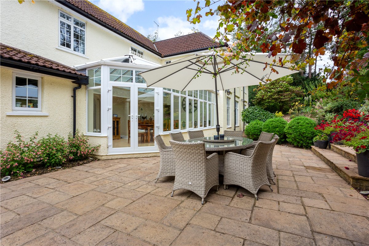 6 bedroom House, Bath Road, Marlborough, SN8 - Available, Image 22
