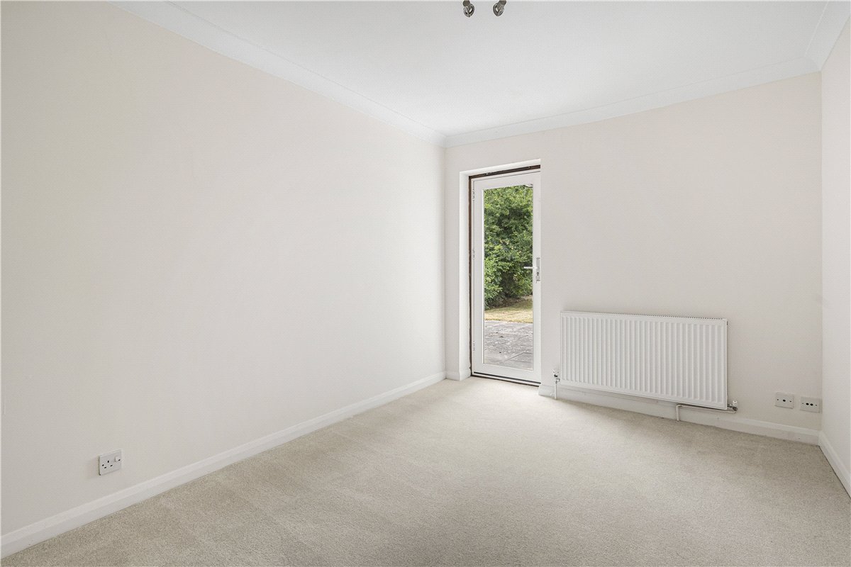 6 bedroom Bungalow, Nash Lee Lane, Wendover, HP22 - Let Agreed, Image 9