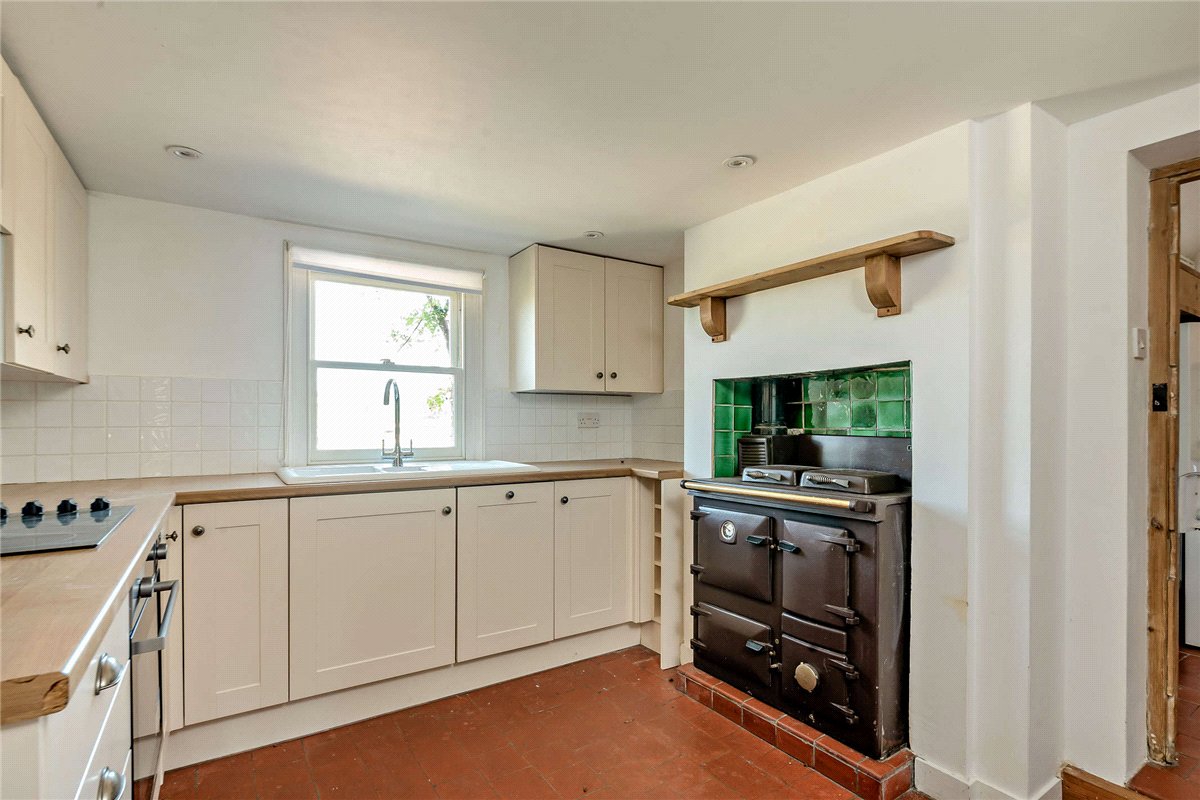 2 bedroom House, Harts Hill Road, Thatcham, RG18 - Available, Image 4