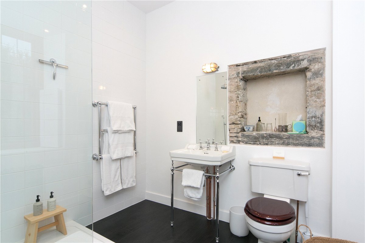 11 bedroom House, Talsarnau, Gwynedd, LL47 - Available, Image 47