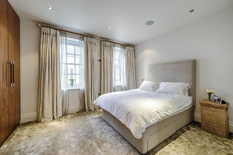 5 bedroom House, Devonshire Mews North, London, W1G - Sold, Image 2