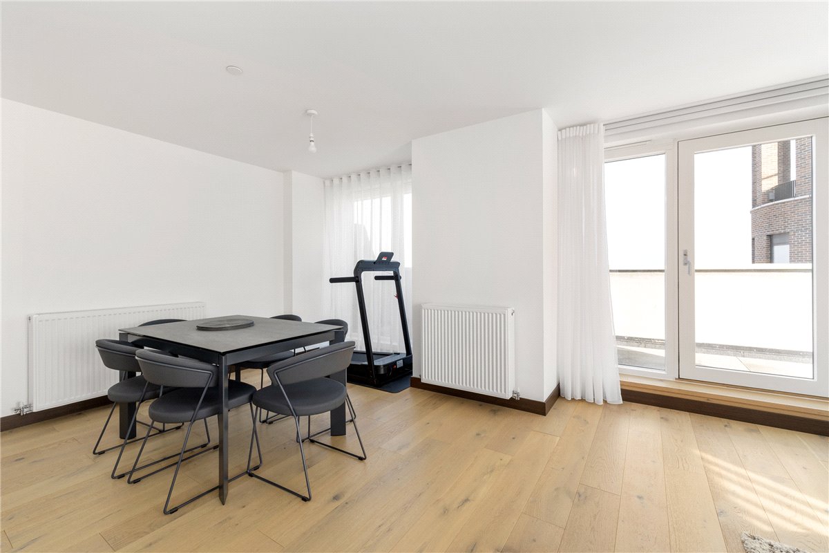 2 bedroom Flat, Station Square, Cambridge, CB1 - Sold, Image 1