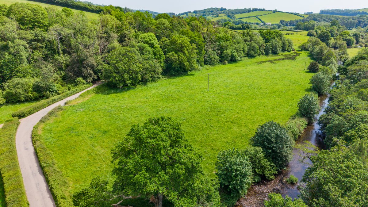 163.92  Farm, Perry Farm, Dulverton, TA22 - Available, Image 1