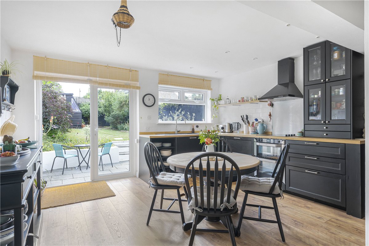 4 bedroom House, Keens Close, Enstone, OX7 - Sold STC, Image 11