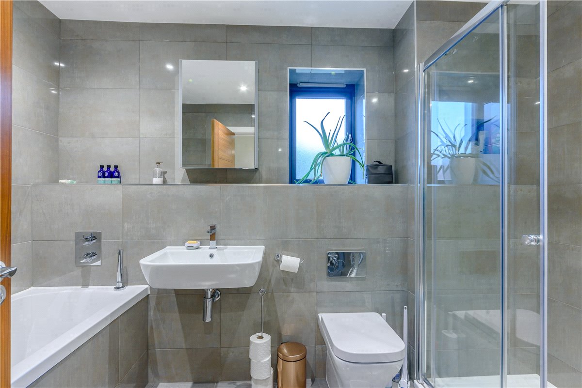 5 bedroom House, Station Drive, Sutton Scotney, SO21 - Sold, Image 2