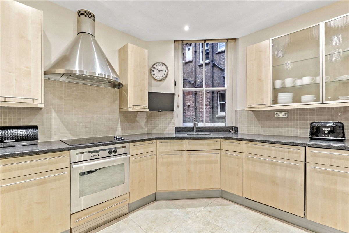 2 bedroom Flat, Lincoln House, Basil Street, SW3 - Available, Image 18