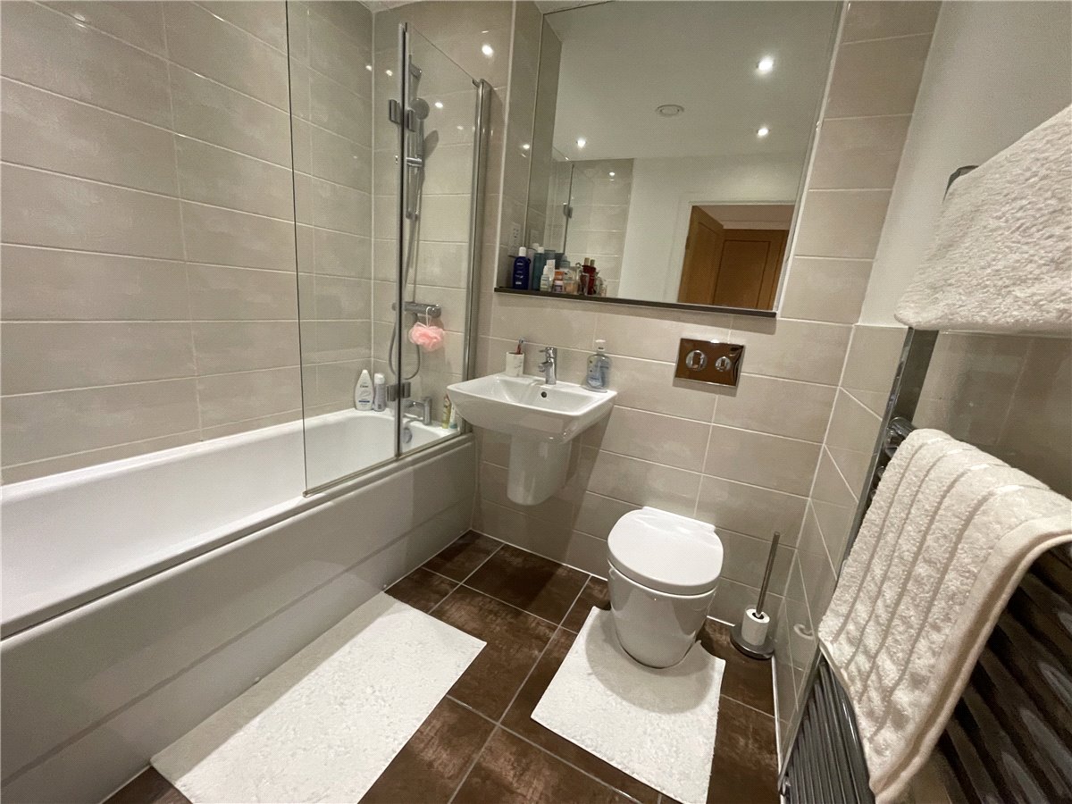 1 bedroom Flat, Racecourse Road, Newbury, RG14 - Let Agreed, Image 4