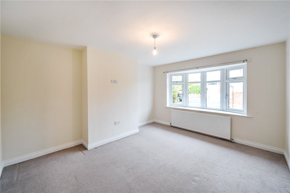 3 bedroom Bungalow, Cherry Tree Road, Wales, S26 - Available, Image 10