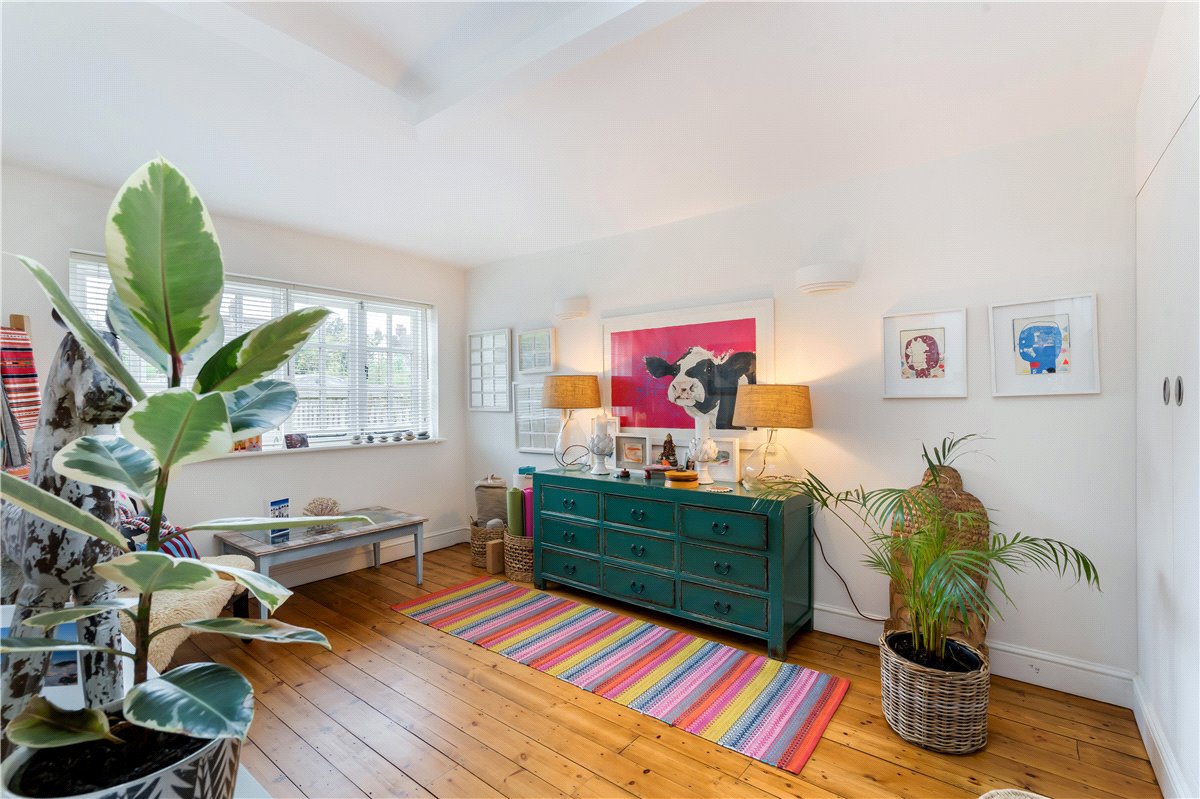 3 bedroom House, St. Johns Close, Marlborough, SN8 - Sold STC, Image 18