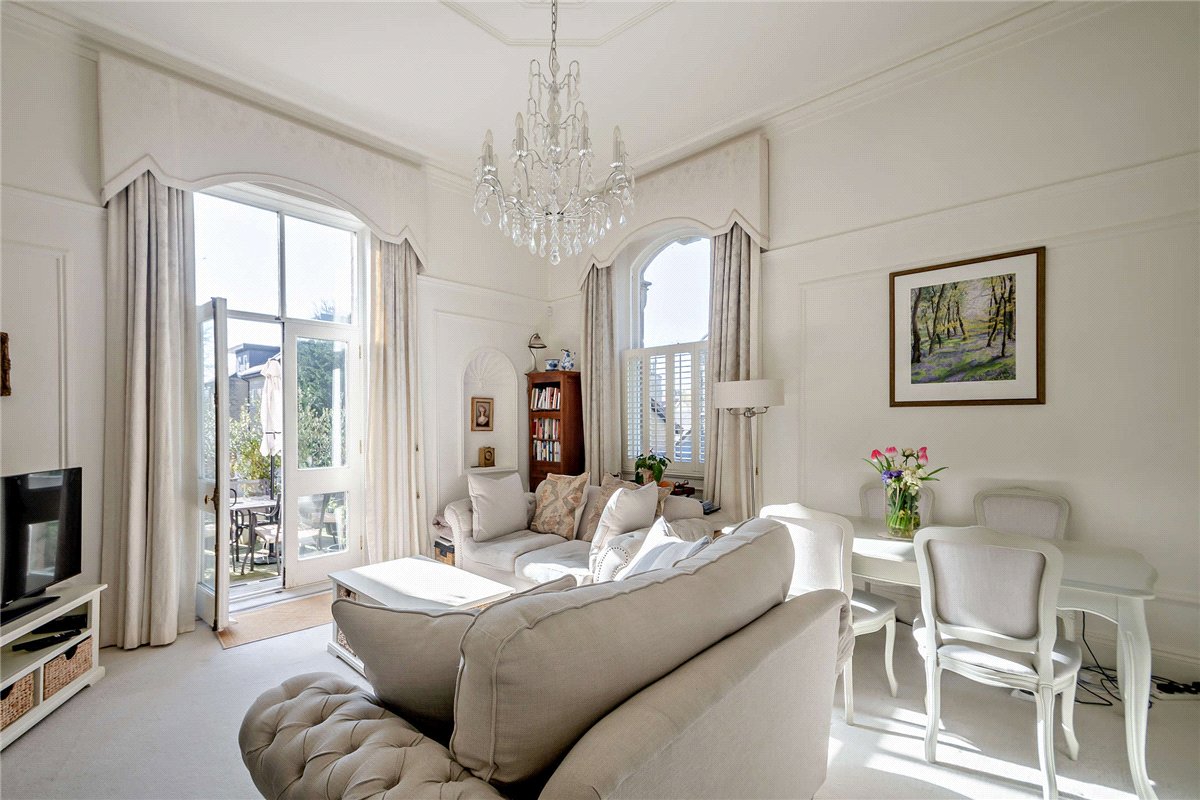 2 bedroom Flat, Otley Road, Harrogate, HG2 - Available, Image 2
