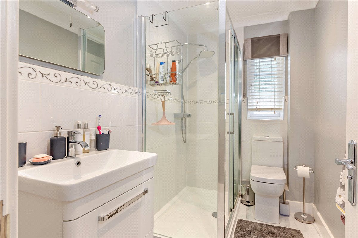 5 bedroom House, Haysoms Drive, Greenham, RG19 - Sold STC, Image 2