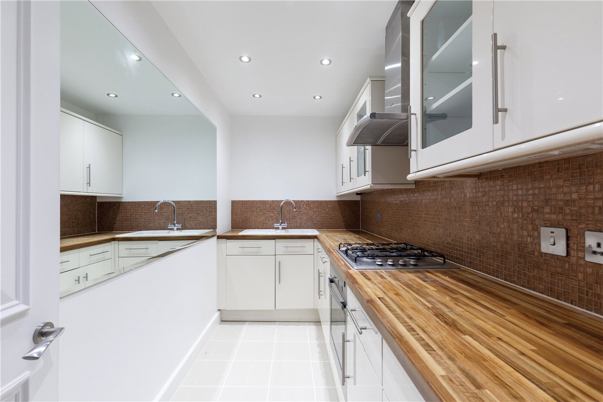 2 bedroom Maisonette, Bolton Gardens, Earls Court, SW5 - Available, Image 4
