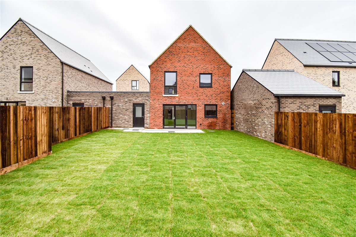 4 bedroom House, Walnut Court, Cambridge, CB5 - , Image 11