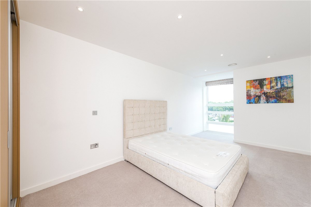 2 bedroom Flat, Holland Park Avenue, Holland Park, W11 - Available, Image 6