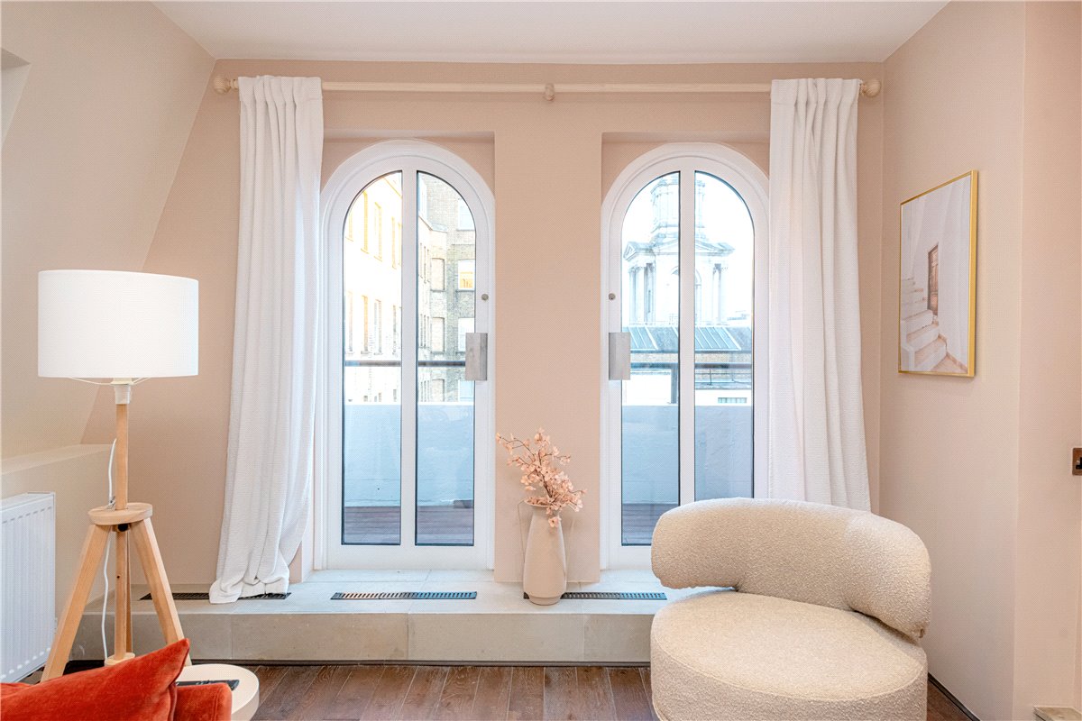 2 bedroom Flat, Curzon Street, Mayfair, W1J - Available, Image 11