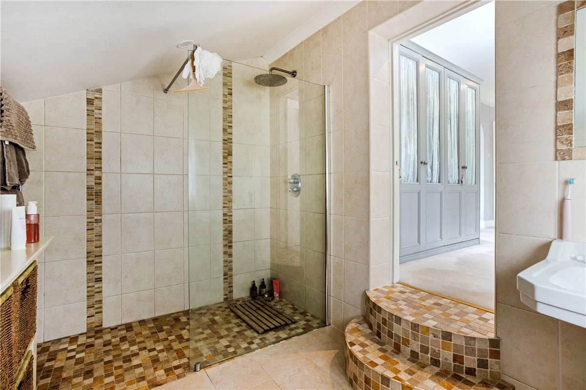 6 bedroom House, Bath Road, Marlborough, SN8 - Available, Image 15