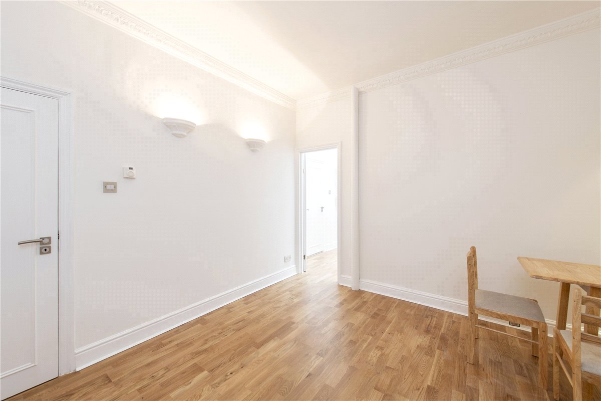 1 bedroom Flat, Chesham Place, Belgravia, SW1X - Available, Image 7