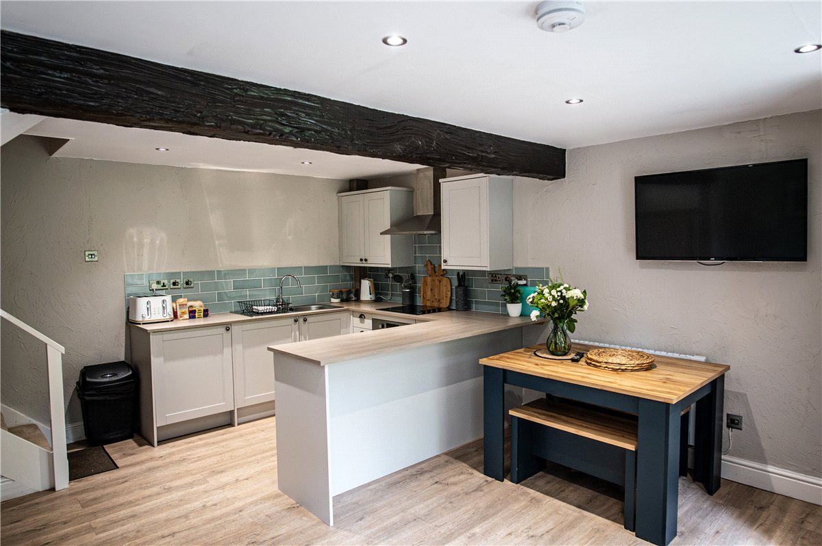 3 bedroom Cottage, Abbey Road, Llangollen, LL20 - Available, Image 19