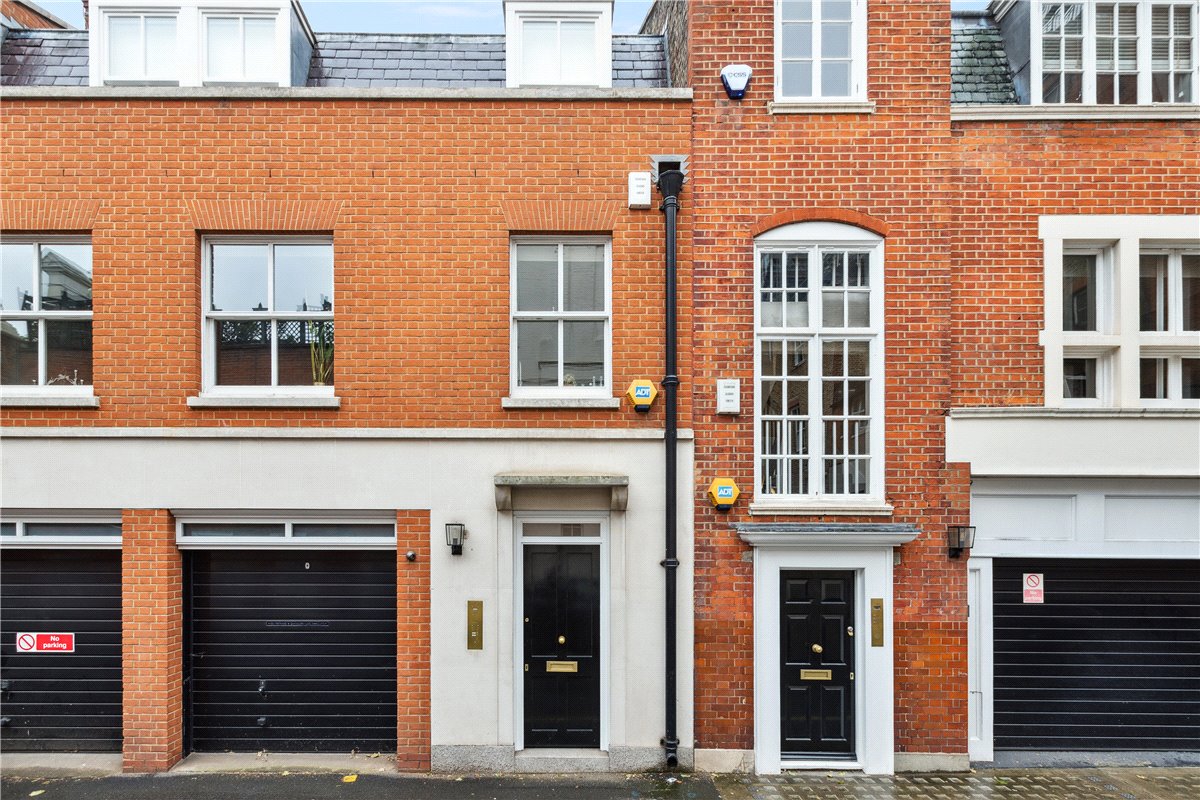 2 bedroom Maisonette, Woods Mews, Mayfair, W1K - Available, Image 16