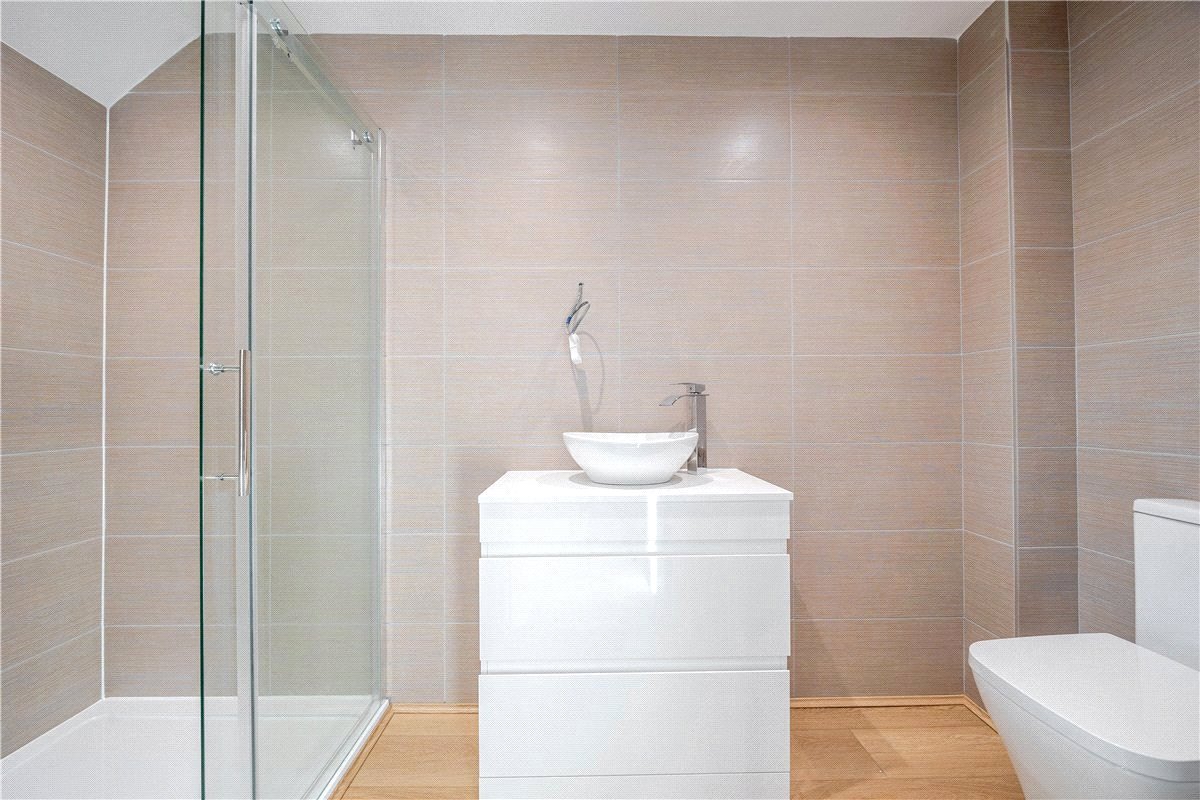 3 bedroom House, Elcot Lane, Marlborough, SN8 - Available, Image 7