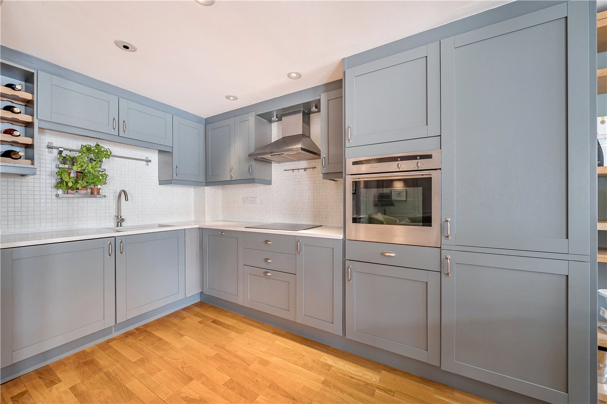 2 bedroom Flat, Victoria Bridge Road, Bath, BA1 - Sold, Image 1