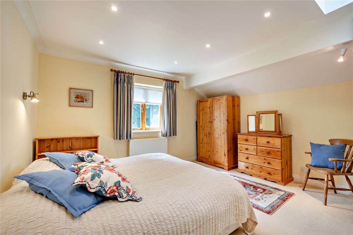 5 bedroom House, York Road, Wetherby, LS22 - Available, Image 8