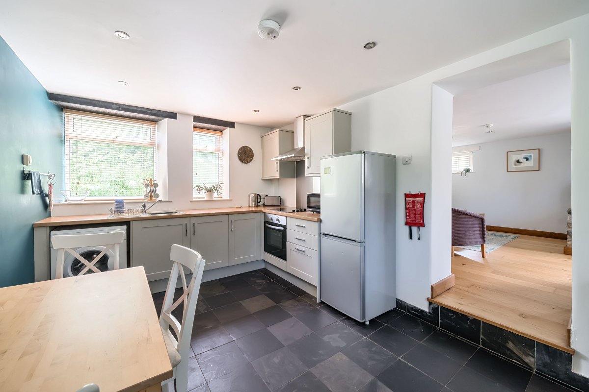 7 bedroom House, School Lane, Compton Dundon, TA11 - Available, Image 20