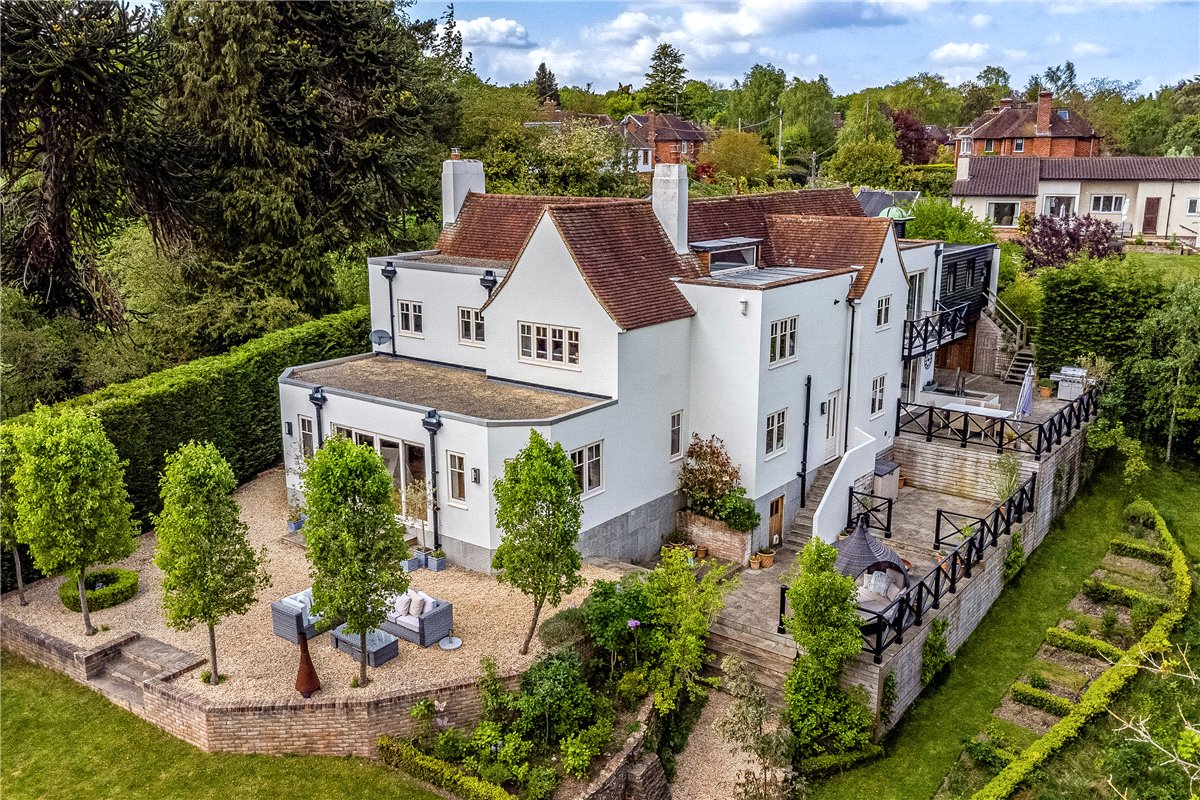 5 bedroom House, The Fairway, Devizes, SN10 - Available, Image 29