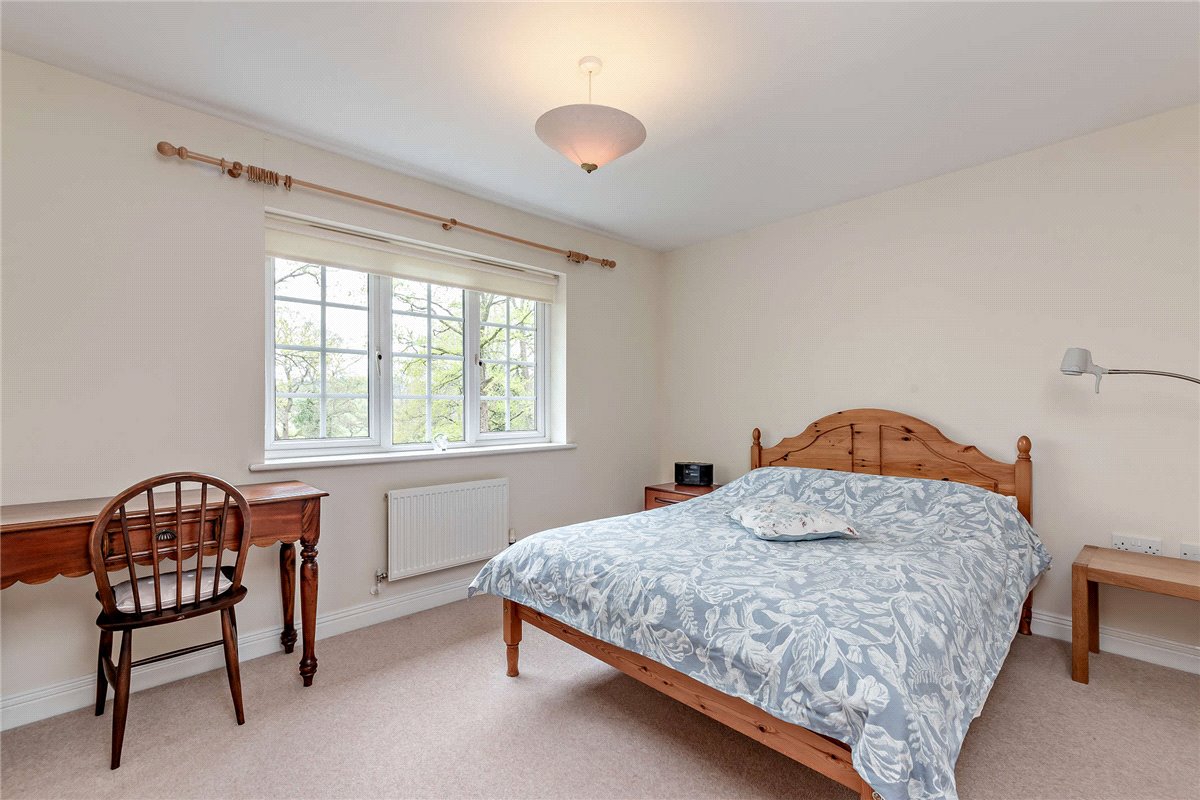 5 bedroom House, Spring Gardens, Newbury, RG20 - Sold STC, Image 17