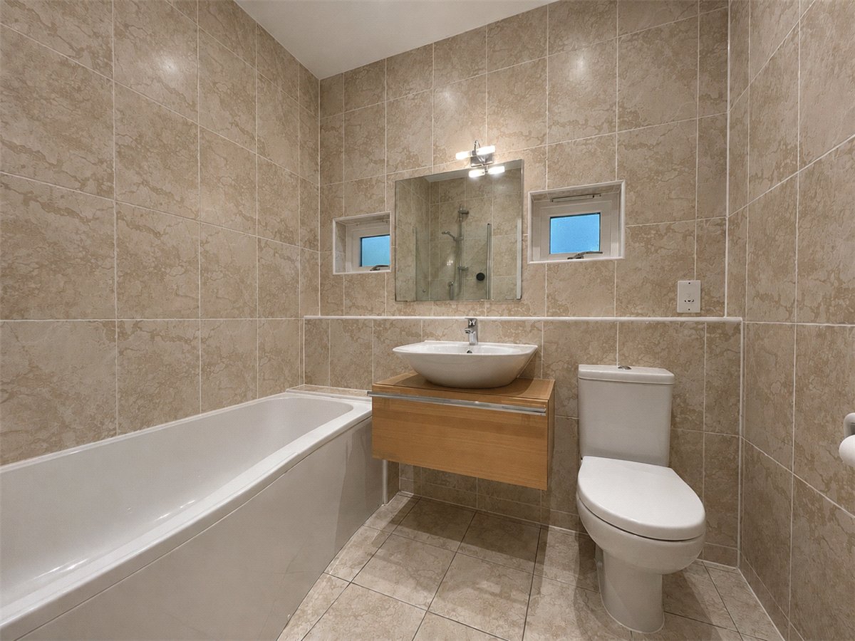 1 bedroom Flat, Chilbolton Avenue, Winchester, SO22 - Available, Image 4