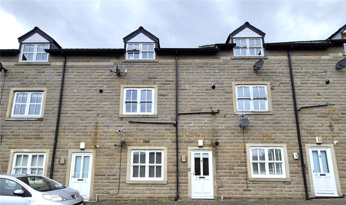 1 bedroom Flat, Square Street, Ramsbottom, BL0 - Available