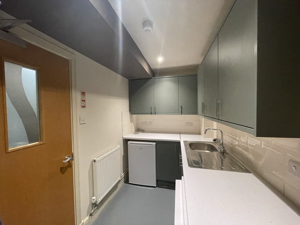 2031 Sq Ft, 18a Monmouth Place, Bath, BA1 - Available, Image 3