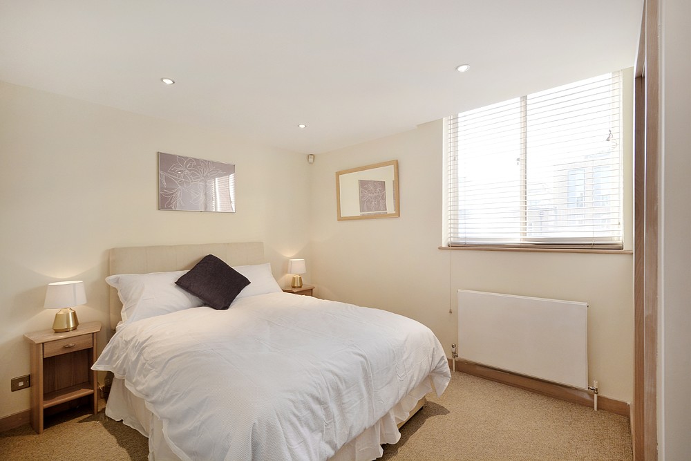 2 bedroom Flat, James Street, Marylebone, W1U - Let Agreed, Image 5