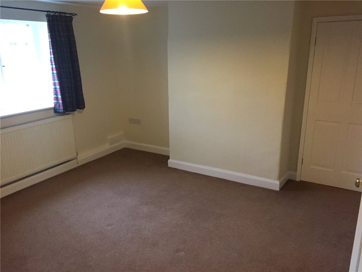 3 bedroom House, The Green, North Deighton, LS22 - , Image 6