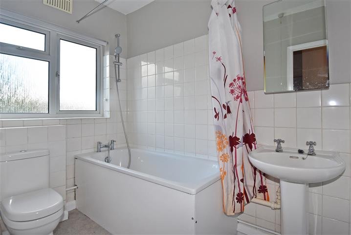 1 bedroom Flat, Richmond Road, Kingston upon Thames, KT2 - Let Agreed, Image 4
