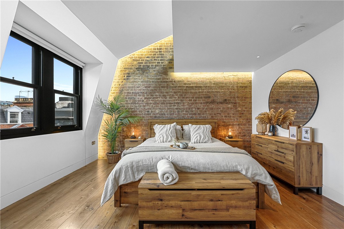 2 bedroom Flat, Great Titchfield Street, London, W1W - , Image 14