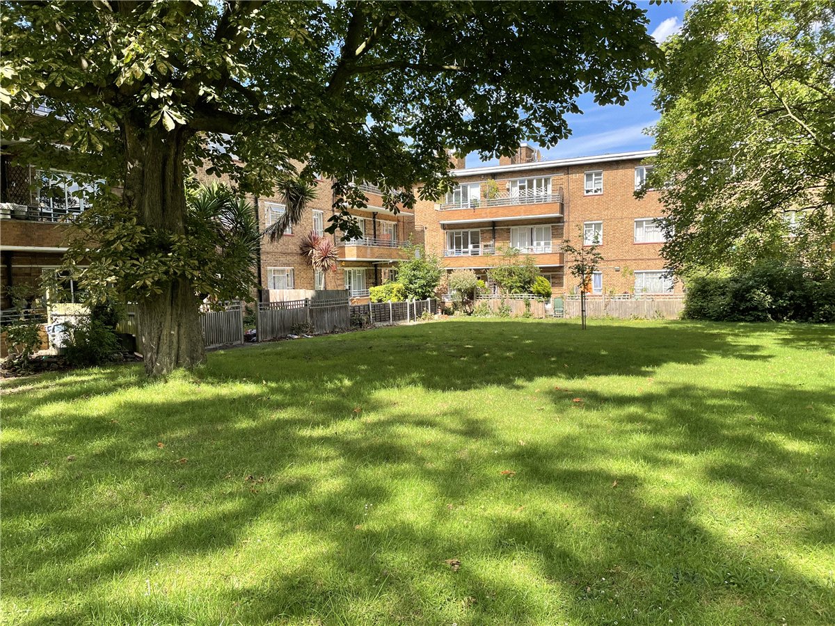 4 bedroom Flat, Bolingbroke Grove, London, SW11 - Sold, Image 11