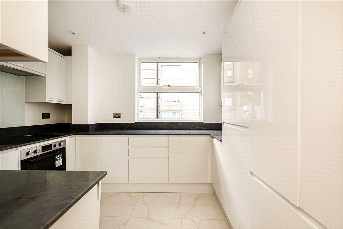 3 bedroom Flat, William Mews, Belgravia, SW1X - Available, Image 3