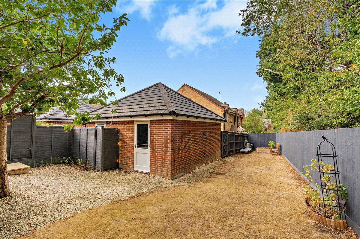 3 bedroom House, Mandarin Drive, Newbury, RG14 - Available, Image 22