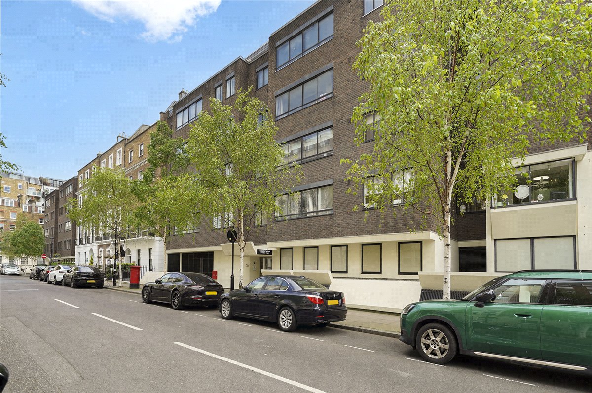 3 bedroom Flat, Harley Street, London, W1G - Available