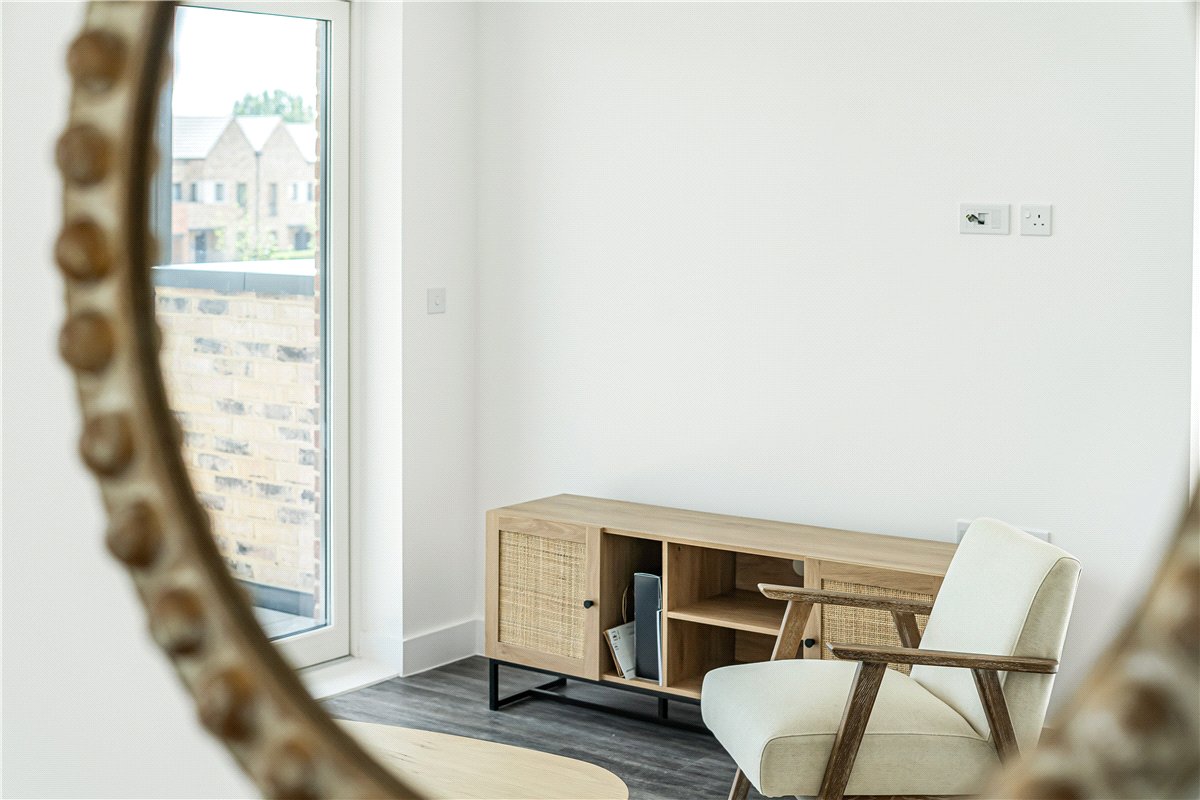 2 bedroom Flat, Shillingford House, Munda Way, OX2 - Let Agreed, Image 1