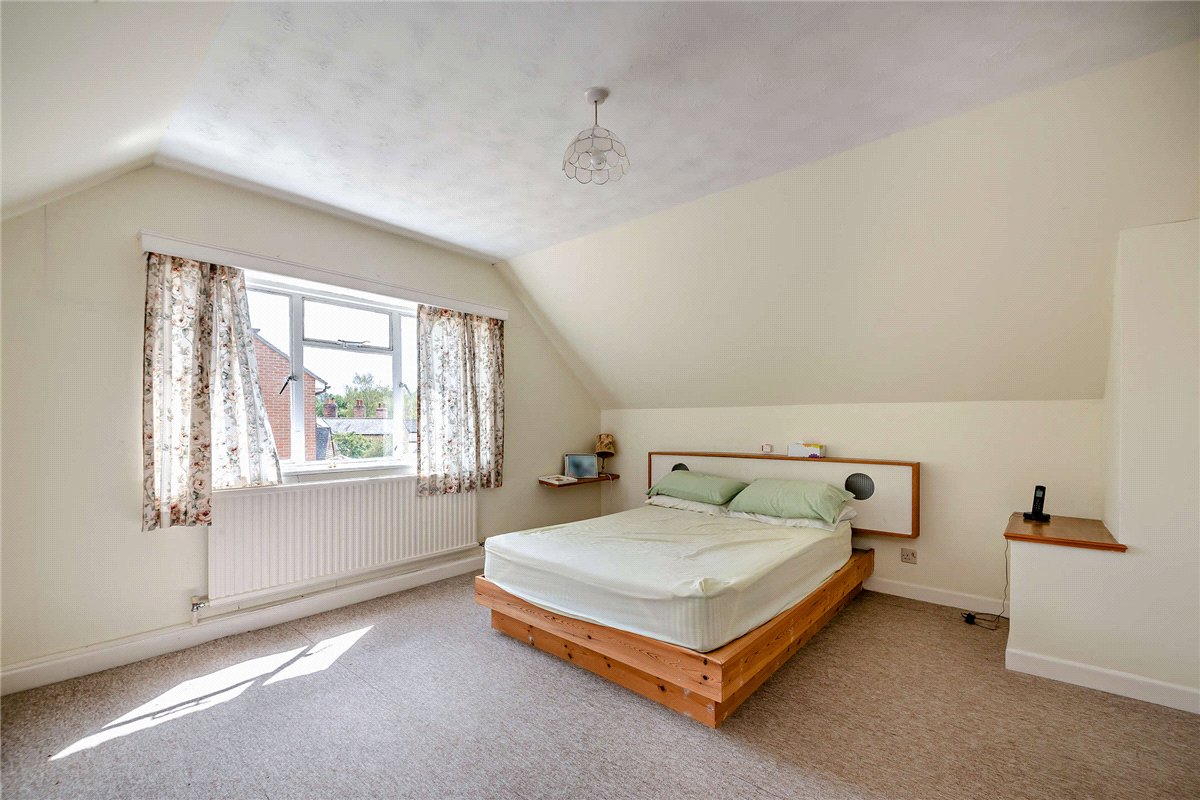 2 bedroom House, Hamstead Marshall, Newbury, RG20 - Available, Image 11