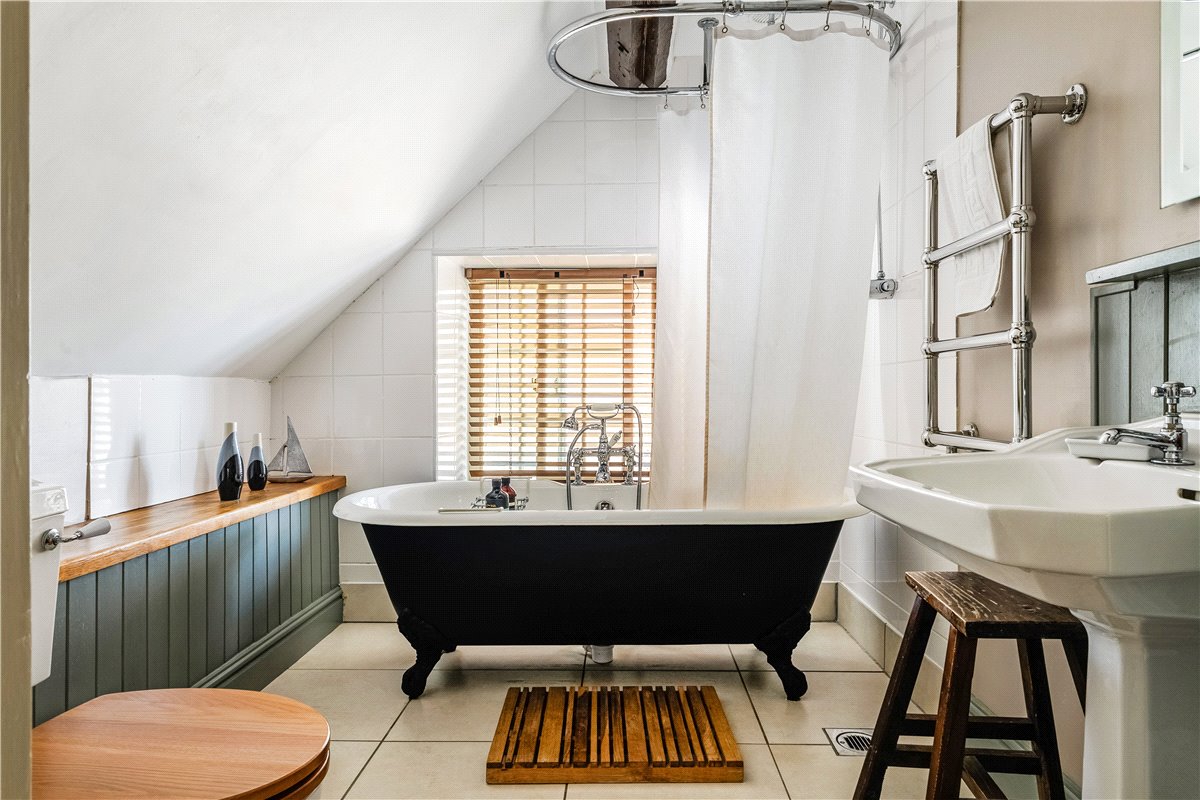 3 bedroom House, Main Street, Westow, YO60 - Available, Image 6