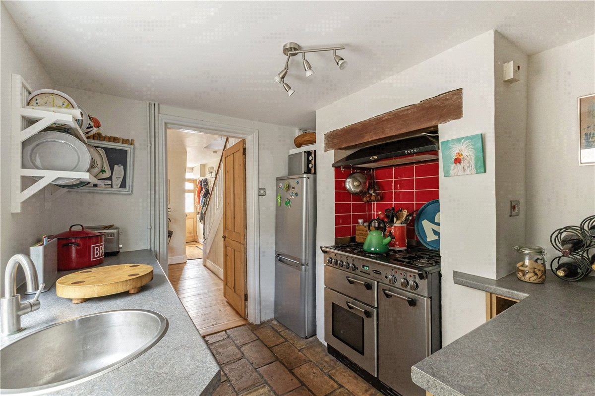 2 bedroom House, The Dean, Alresford, SO24 - Available, Image 1