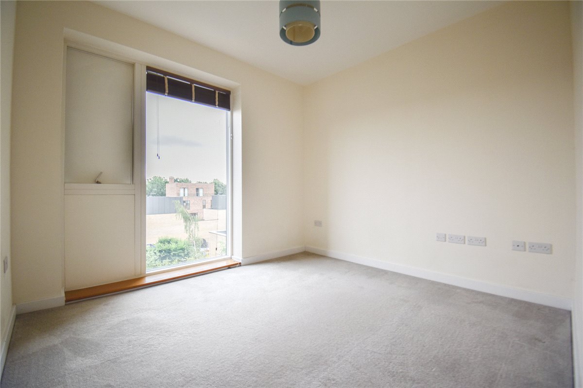 2 bedroom Flat, Forbes Close, Trumpington, CB2 - , Image 9