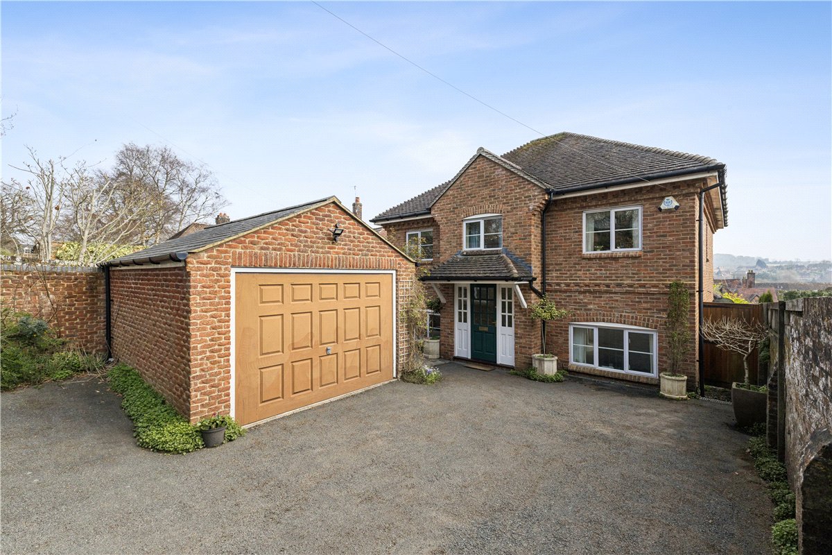 3 bedroom House, Back Lane, Marlborough, SN8 - Sold