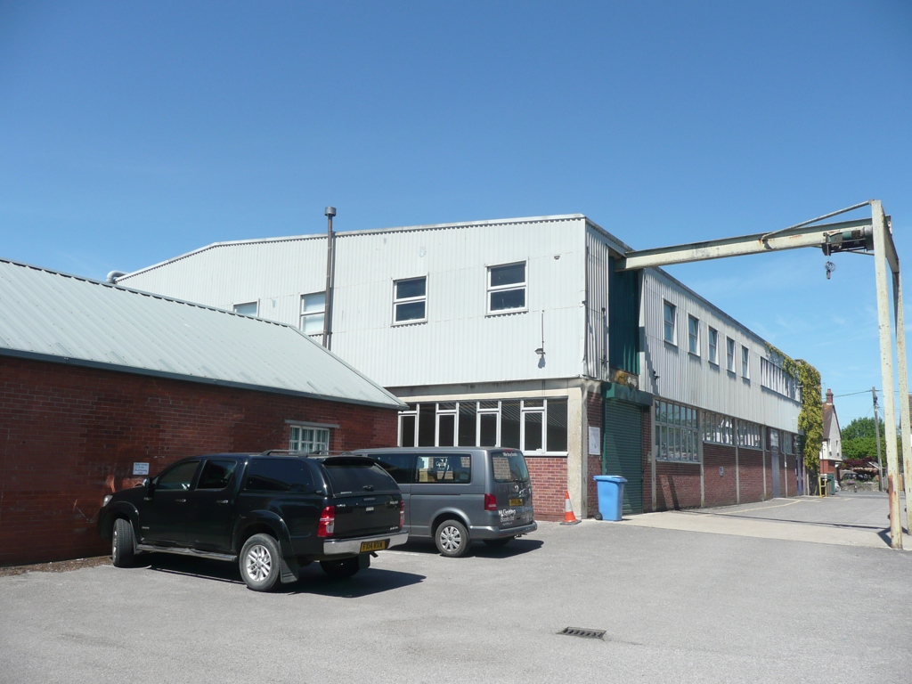 274 to 4647 Sq Ft, Bath Road, Devizes, SN10 - Available, Image 1